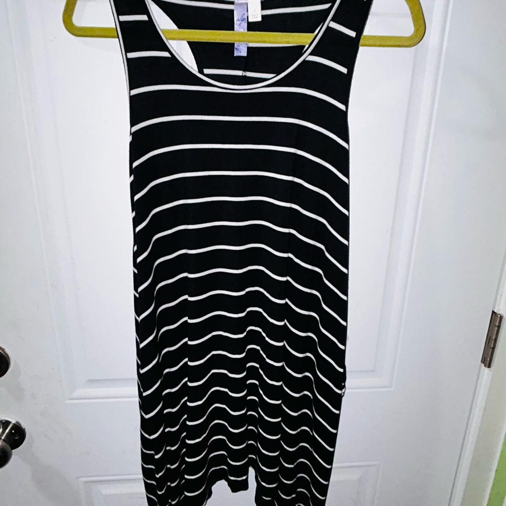 Black and White Striped Sleeveless tank top Alya size small. With pockets.